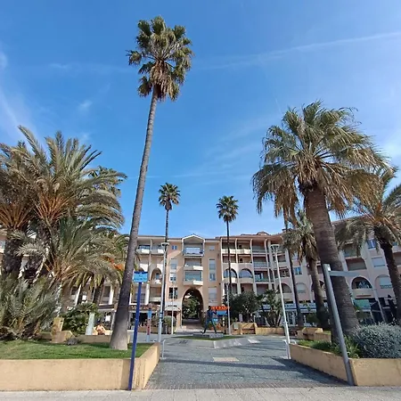 Apartment Les Sables By Interhome Fréjus