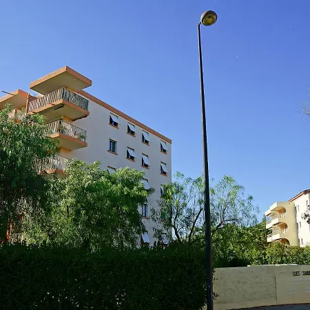 Apartment Les Sables By Interhome